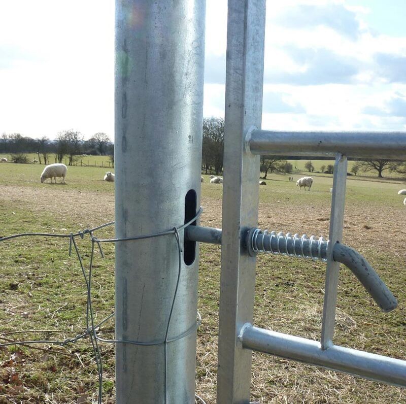 Metal Gate Post Slotted Hole 114.3mm 2218